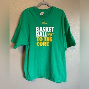 Men’s shirts and skins tee